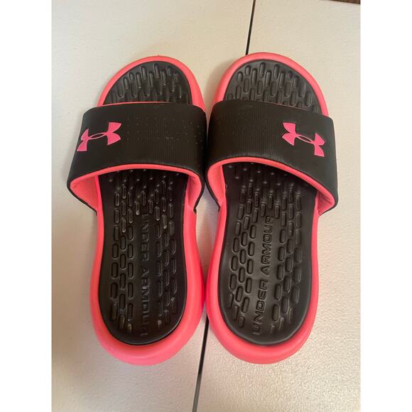 Under Armour Youth size 3 Y hot pink & black slip on flip‎ flop slide unisex - Picture 3 of 7
